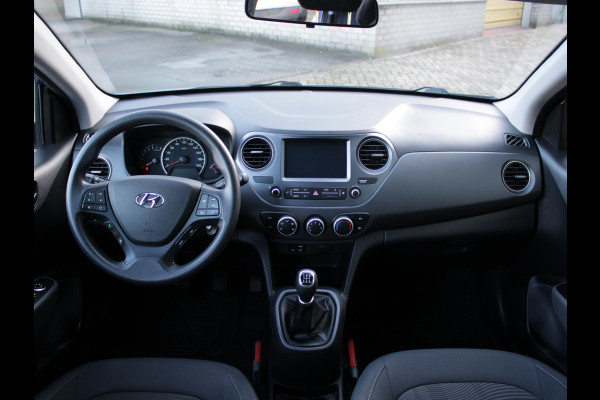 Hyundai i10 1.0i Comfort | APPLE CARPLAY | PARKEER SENSOREN | 12 MAANDEN BOVAG GARANTIE |