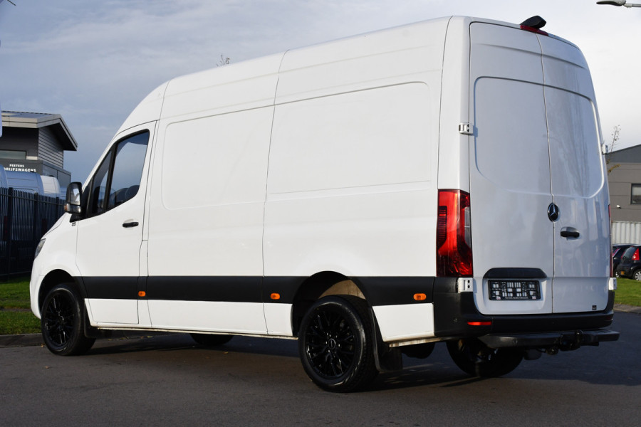 Mercedes-Benz Sprinter 319 3.0 V6 CDI L2H2 RWD AMG Edition Camera, Cruise, Carplay, 190pk, Automaat, Multimedia, LED, Stoelverwarming, Standkachel, Uniek!