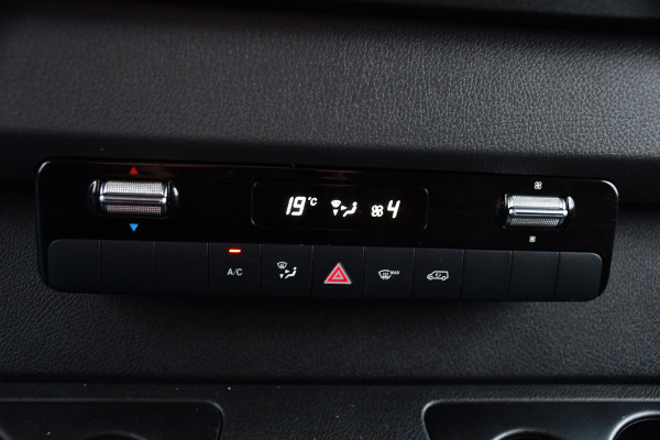 Mercedes-Benz Sprinter 319 3.0 V6 CDI L2H2 RWD AMG Edition Camera, Cruise, Carplay, 190pk, Automaat, Multimedia, LED, Stoelverwarming, Standkachel, Uniek!