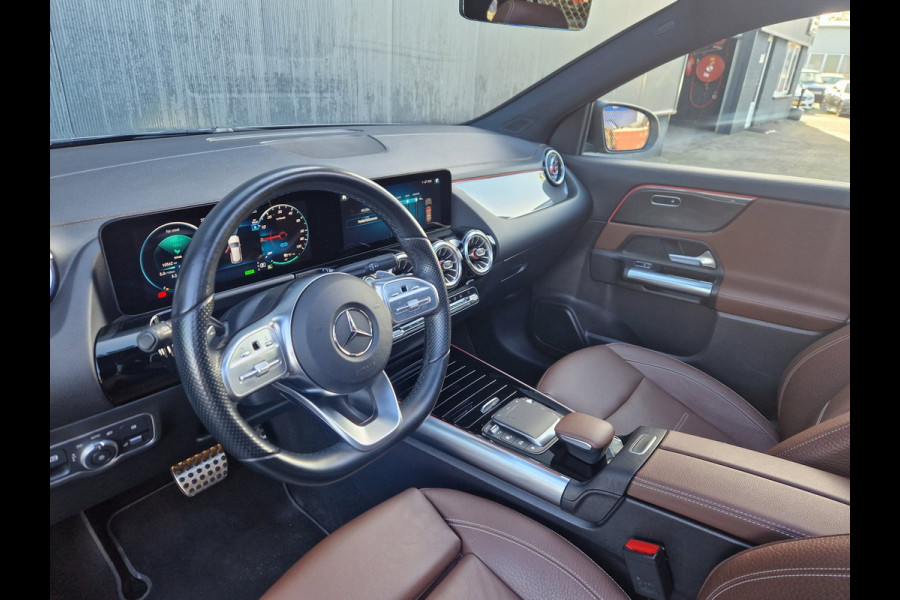 Mercedes-Benz GLA 250e PHEV AMG /1e eig/Pano/Led/Trekhaak