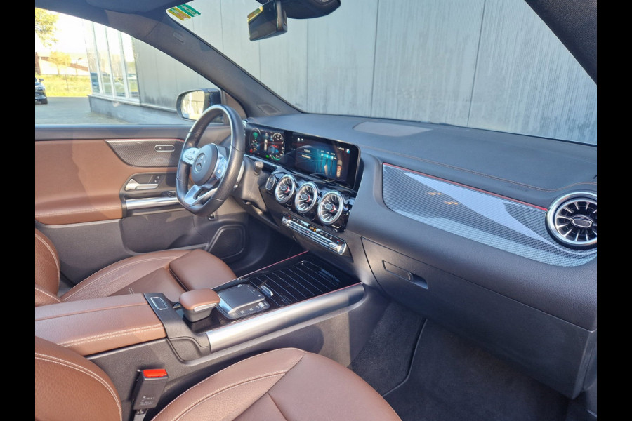 Mercedes-Benz GLA 250e PHEV AMG /1e eig/Pano/Led/Trekhaak