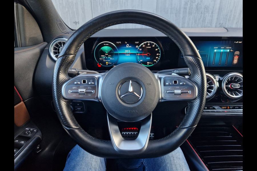 Mercedes-Benz GLA 250e PHEV AMG /1e eig/Pano/Led/Trekhaak