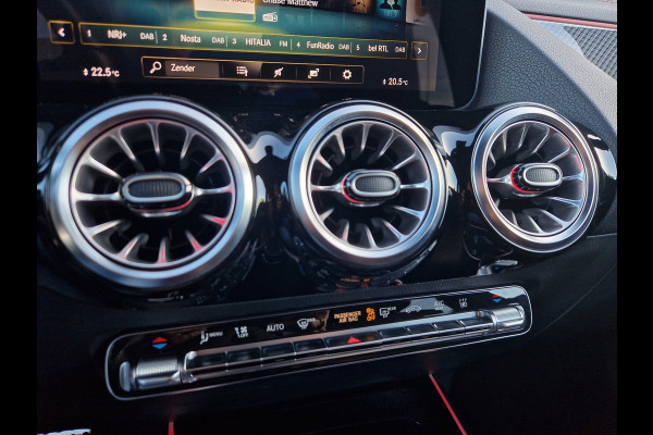 Mercedes-Benz GLA 250e PHEV AMG /1e eig/Pano/Led/Trekhaak