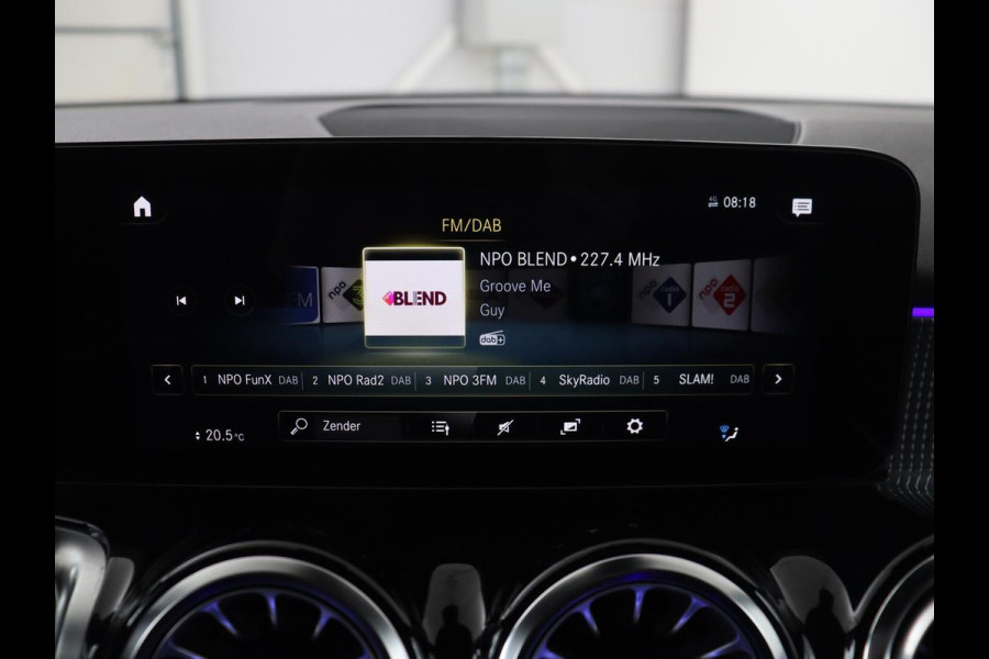 Mercedes-Benz EQB 250 Business Line 67 kWh | SOH 91,1% | Half leder | Cruise control | Stoelverwarming | Camera | Park assist | Sfeerverlichting | Elektrische achterklep