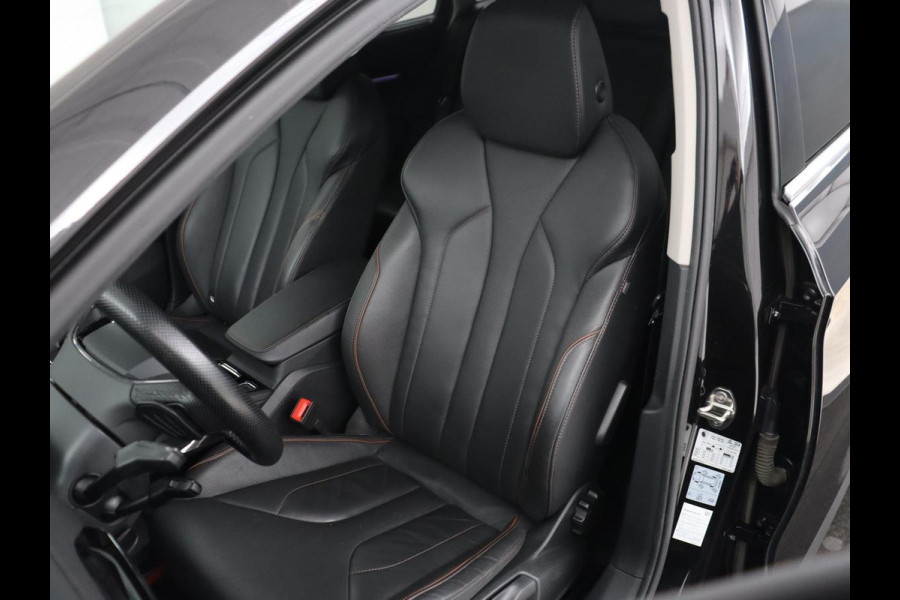 Škoda Enyaq iV 80 | SOH 90,4% | Adaptive cruise | Leder | Trekhaak | Stuur/stoelverwarming | Camera | Park assist | Carplay | Sfeerverlichting