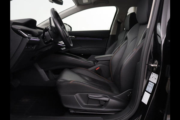 Škoda Enyaq iV 80 | SOH 90,4% | Adaptive cruise | Leder | Trekhaak | Stuur/stoelverwarming | Camera | Park assist | Carplay | Sfeerverlichting