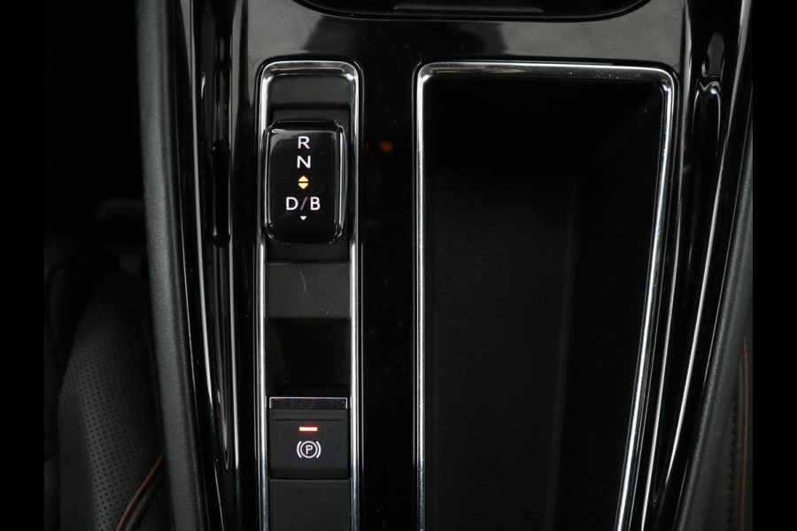 Škoda Enyaq iV 80 | SOH 90,4% | Adaptive cruise | Leder | Trekhaak | Stuur/stoelverwarming | Camera | Park assist | Carplay | Sfeerverlichting