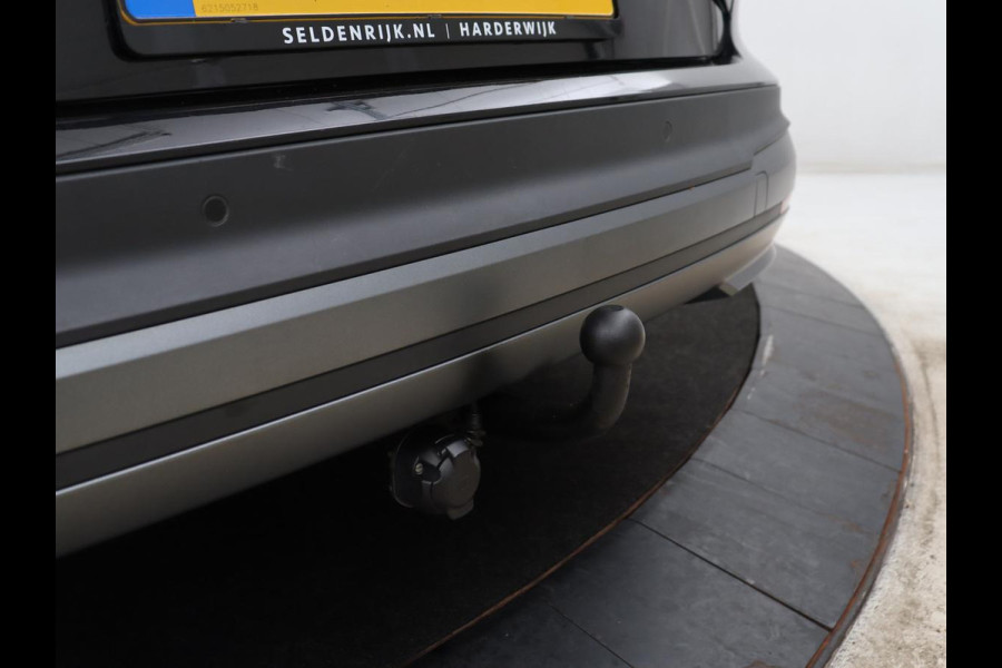 Škoda Enyaq iV 80 | SOH 90,4% | Adaptive cruise | Leder | Trekhaak | Stuur/stoelverwarming | Camera | Park assist | Carplay | Sfeerverlichting