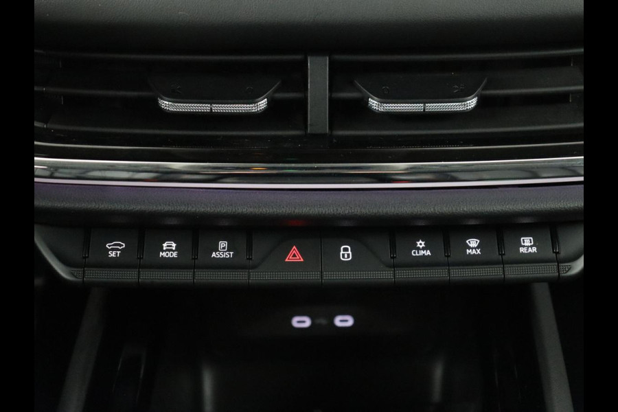 Škoda Enyaq iV 80 | SOH 90,4% | Adaptive cruise | Leder | Trekhaak | Stuur/stoelverwarming | Camera | Park assist | Carplay | Sfeerverlichting