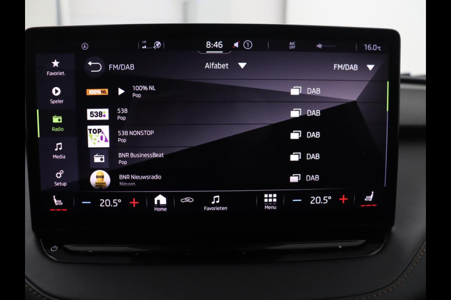 Škoda Enyaq iV 80 | SOH 90,4% | Adaptive cruise | Leder | Trekhaak | Stuur/stoelverwarming | Camera | Park assist | Carplay | Sfeerverlichting