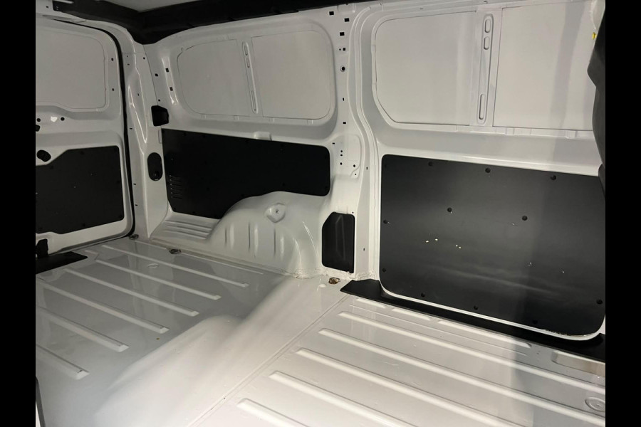 Opel Vivaro-e L3H1 Edition 50 kWh Navigatie Apple Carplay Parkeersensoren Cruise Control Airco