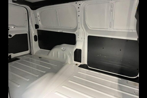 Opel Vivaro-e L3H1 Edition 50 kWh Navigatie Apple Carplay Parkeersensoren Cruise Control Airco