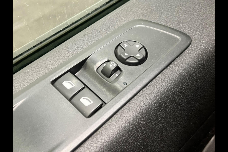Opel Vivaro-e L3H1 Edition 50 kWh Navigatie Apple Carplay Parkeersensoren Cruise Control Airco