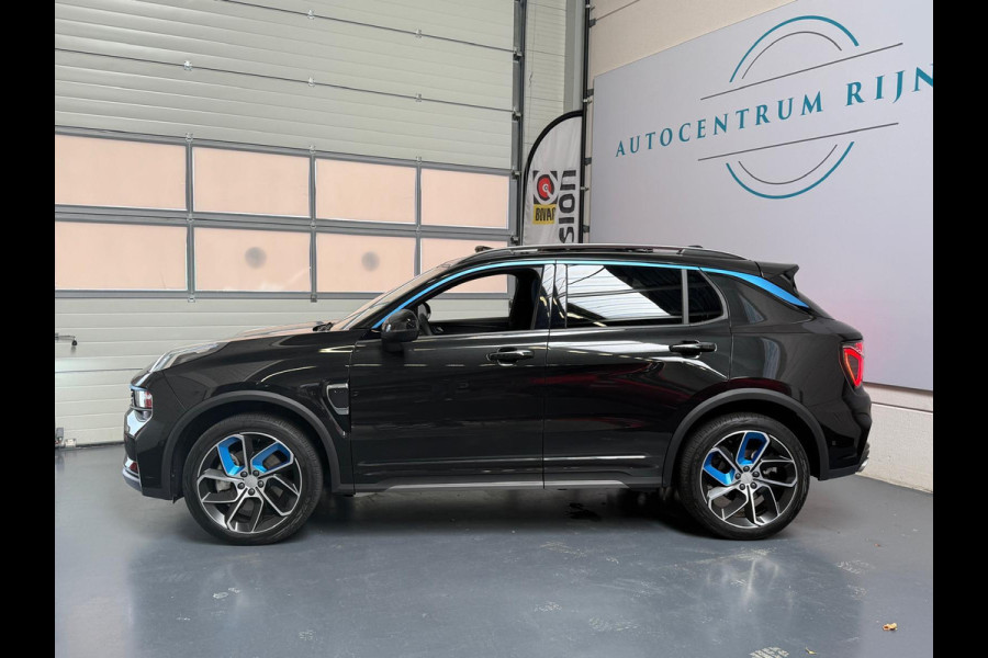 Lynk & Co 01 1.5 PHEV 261 PK Zwarte Hemel, Pano, Navi, Camera