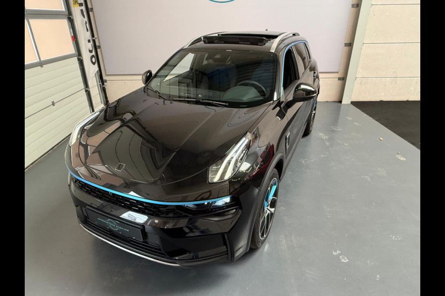 Lynk & Co 01 1.5 PHEV 261 PK Zwarte Hemel, Pano, Navi, Camera