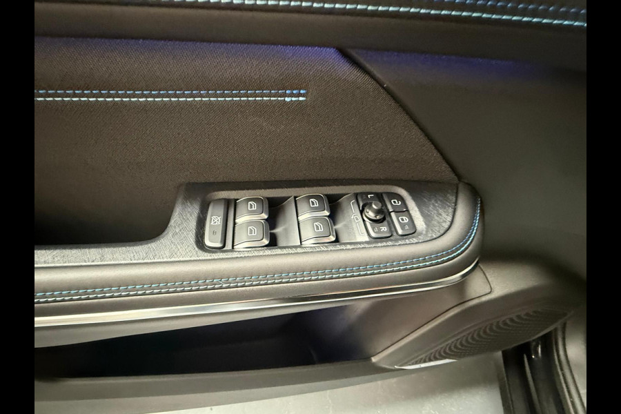 Lynk & Co 01 1.5 PHEV 261 PK Zwarte Hemel, Pano, Navi, Camera