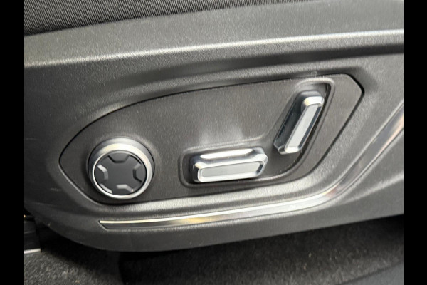 Lynk & Co 01 1.5 PHEV 261 PK Zwarte Hemel, Pano, Navi, Camera