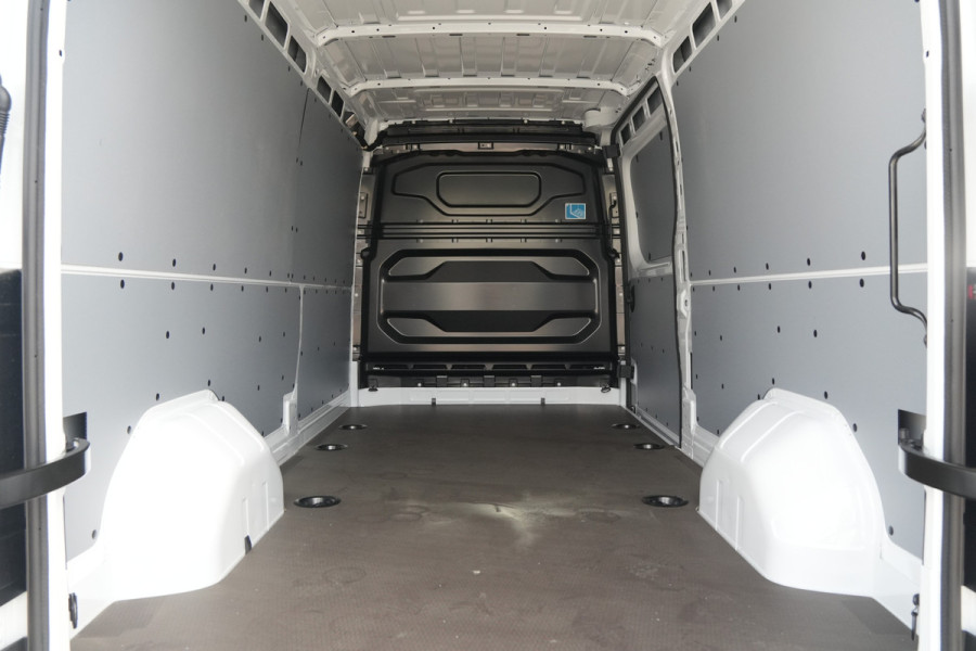 Renault Master E-Tech T35 L3H2 Advance long range 87 kWh 143pk - Betimmering - Navi - Camera - Cruise - LED - Carplay/Android - PDC Rondom - 270 deure