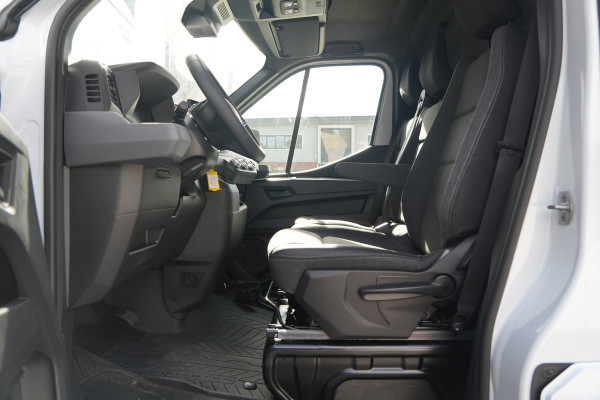 Renault Master E-Tech T35 L3H2 Advance long range 87 kWh 143pk - Betimmering - Navi - Camera - Cruise - LED - Carplay/Android - PDC Rondom - 270 deure