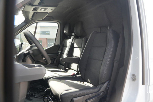 Renault Master E-Tech T35 L3H2 Advance long range 87 kWh 143pk - Betimmering - Navi - Camera - Cruise - LED - Carplay/Android - PDC Rondom - 270 deure
