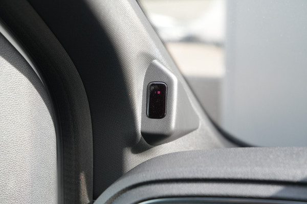 Renault Master E-Tech T35 L3H2 Advance long range 87 kWh 143pk - Betimmering - Navi - Camera - Cruise - LED - Carplay/Android - PDC Rondom - 270 deure