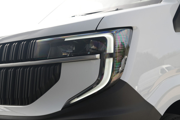 Renault Master E-Tech T35 L3H2 Advance long range 87 kWh 143pk - Betimmering - Navi - Camera - Cruise - LED - Carplay/Android - PDC Rondom - 270 deure
