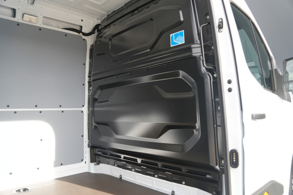Renault Master E-Tech T35 L3H2 Advance long range 87 kWh 143pk - Betimmering - Navi - Camera - Cruise - LED - Carplay/Android - PDC Rondom - 270 deure