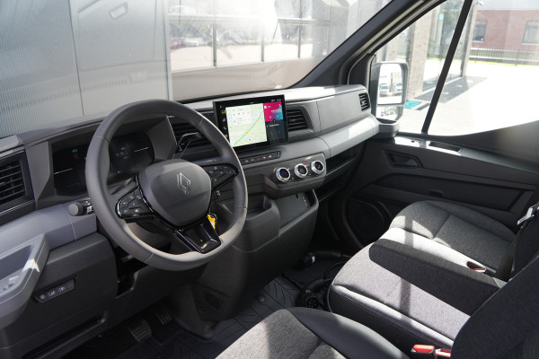 Renault Master E-Tech T35 L3H2 Advance long range 87 kWh 143pk - Betimmering - Navi - Camera - Cruise - LED - Carplay/Android - PDC Rondom - 270 deure