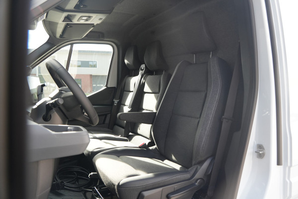 Renault Master E-Tech T35 L3H2 Advance long range 87 kWh 143pk - Betimmering - Navi - Camera - Cruise - LED - Carplay/Android - PDC Rondom - 270 deure