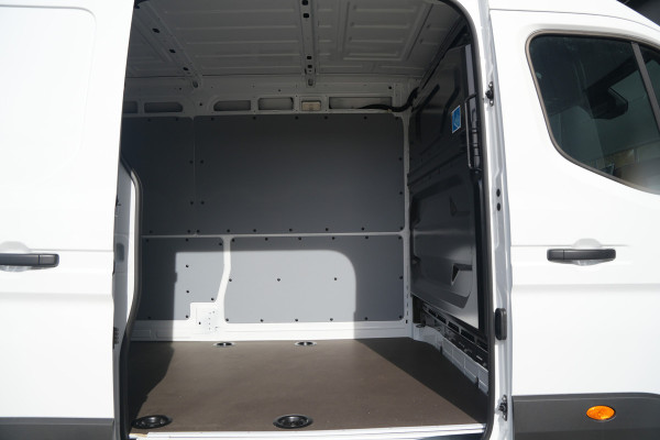 Renault Master E-Tech T35 L3H2 Advance long range 87 kWh 143pk - Betimmering - Navi - Camera - Cruise - LED - Carplay/Android - PDC Rondom - 270 deure