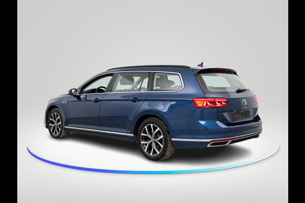 Volkswagen Passat 1.4 TSI PHEV GTE Business 218 pk Automaat (DSG) | Navigatie | Parkeersensoren | Achteruitrijcamera | Adaptieve cruise control | Stoelverwarming | Apple carplay / Android auto |