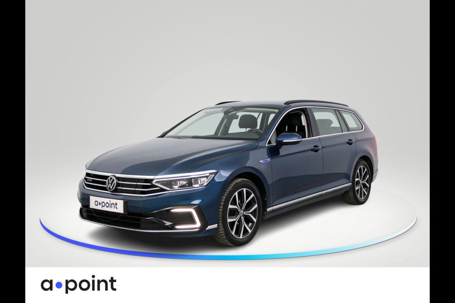 Volkswagen Passat 1.4 TSI PHEV GTE Business 218 pk Automaat (DSG) | Navigatie | Parkeersensoren | Achteruitrijcamera | Adaptieve cruise control | Stoelverwarming | Apple carplay / Android auto |