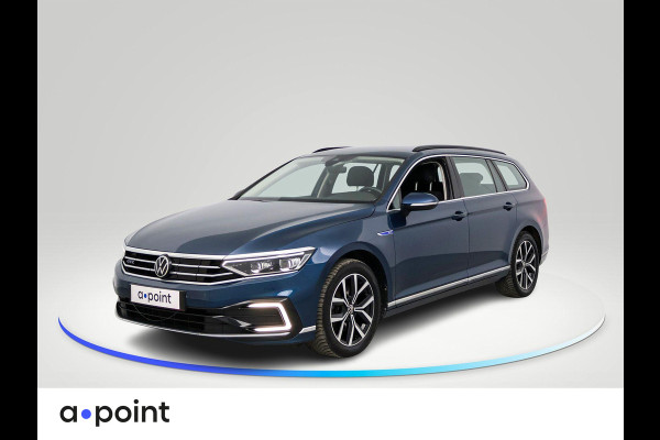 Volkswagen Passat 1.4 TSI PHEV GTE Business 218 pk Automaat (DSG) | Navigatie | Parkeersensoren | Achteruitrijcamera | Adaptieve cruise control | Stoelverwarming | Apple carplay / Android auto |