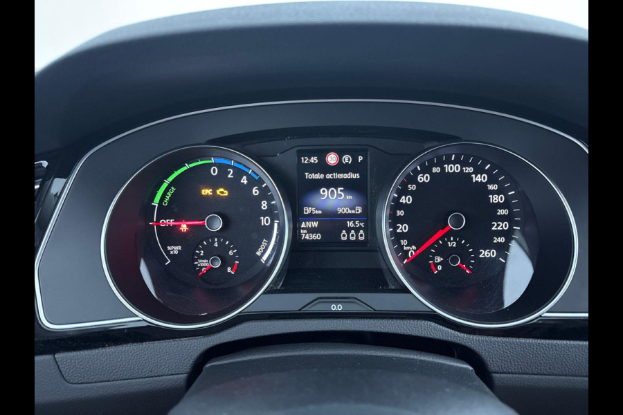Volkswagen Passat 1.4 TSI PHEV GTE Business 218 pk Automaat (DSG) | Navigatie | Parkeersensoren | Achteruitrijcamera | Adaptieve cruise control | Stoelverwarming | Apple carplay / Android auto |