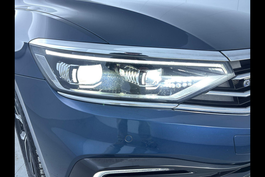 Volkswagen Passat 1.4 TSI PHEV GTE Business 218 pk Automaat (DSG) | Navigatie | Parkeersensoren | Achteruitrijcamera | Adaptieve cruise control | Stoelverwarming | Apple carplay / Android auto |