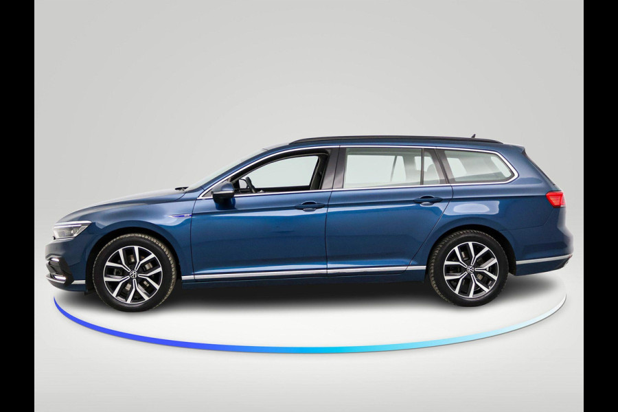 Volkswagen Passat 1.4 TSI PHEV GTE Business 218 pk Automaat (DSG) | Navigatie | Parkeersensoren | Achteruitrijcamera | Adaptieve cruise control | Stoelverwarming | Apple carplay / Android auto |