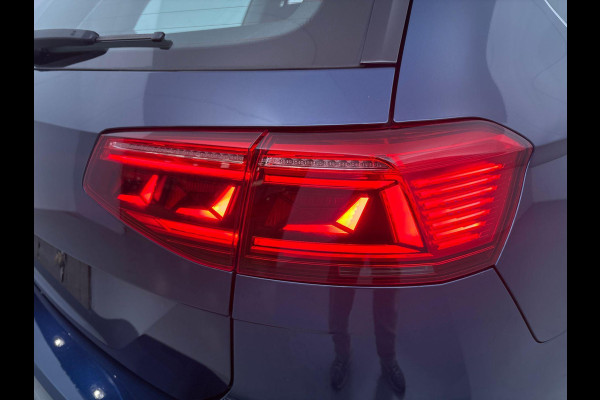 Volkswagen Passat 1.4 TSI PHEV GTE Business 218 pk Automaat (DSG) | Navigatie | Parkeersensoren | Achteruitrijcamera | Adaptieve cruise control | Stoelverwarming | Apple carplay / Android auto |