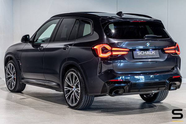 BMW X3 XDrive30e Business Edition Plus|NAP|Pano|Full Options