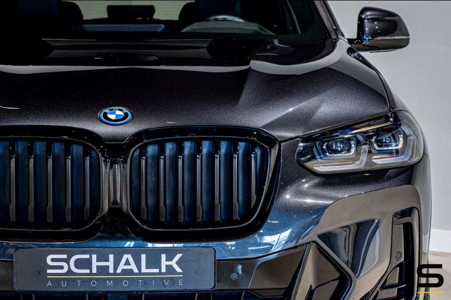 BMW X3 XDrive30e Business Edition Plus|NAP|Pano|Full Options