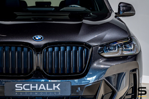 BMW X3 XDrive30e Business Edition Plus|NAP|Pano|Full Options