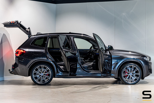 BMW X3 XDrive30e Business Edition Plus|NAP|Pano|Full Options