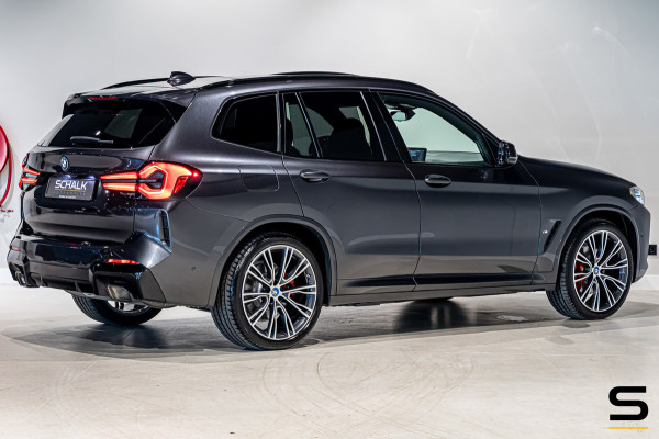 BMW X3 XDrive30e Business Edition Plus|NAP|Pano|Full Options