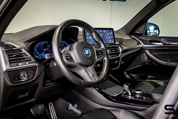 BMW X3 XDrive30e Business Edition Plus|NAP|Pano|Full Options