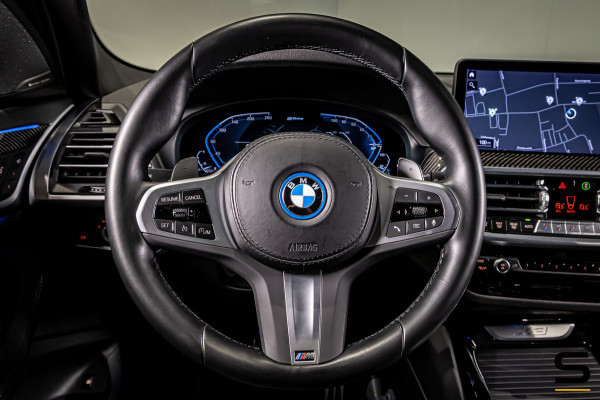 BMW X3 XDrive30e Business Edition Plus|NAP|Pano|Full Options