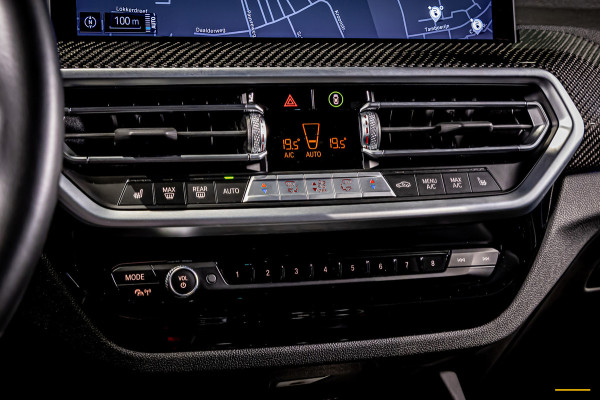 BMW X3 XDrive30e Business Edition Plus|NAP|Pano|Full Options