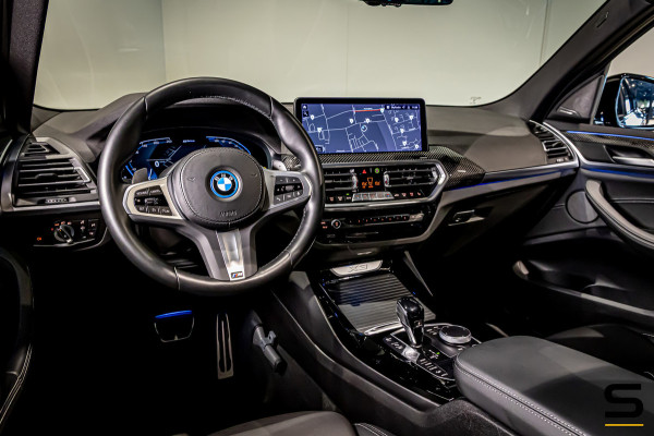 BMW X3 XDrive30e Business Edition Plus|NAP|Pano|Full Options