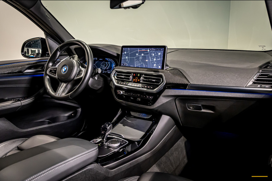BMW X3 XDrive30e Business Edition Plus|NAP|Pano|Full Options