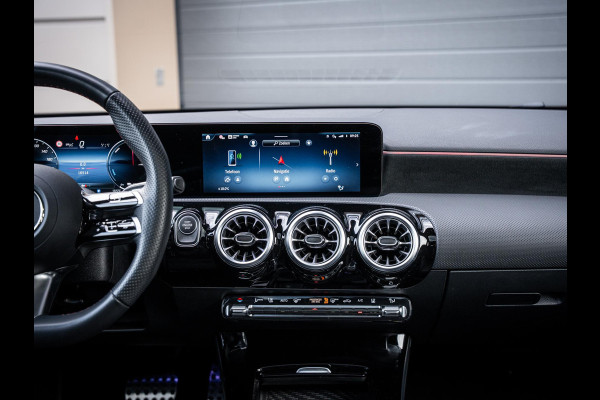 Mercedes-Benz A-Klasse A250 e Business Solution AMG - Pano l ACC l Sfeerverl. l Keyless