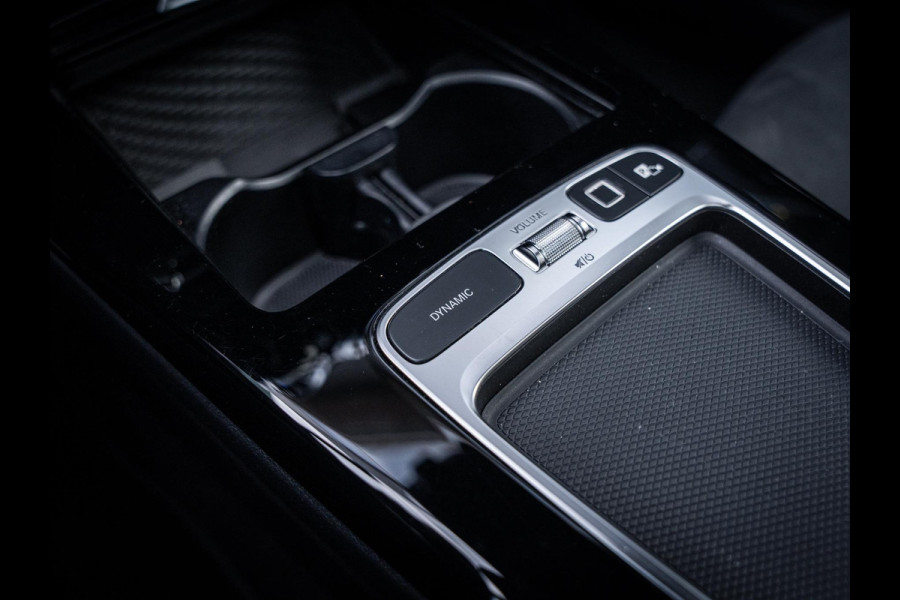 Mercedes-Benz A-Klasse A250 e Business Solution AMG - Pano l ACC l Sfeerverl. l Keyless