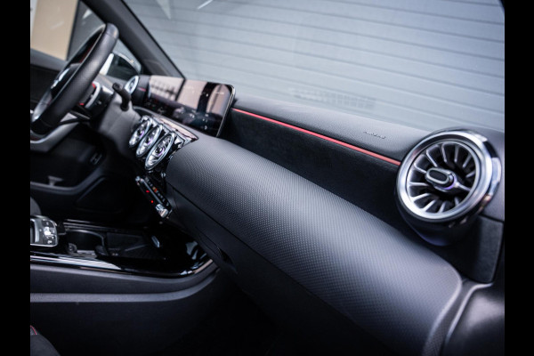 Mercedes-Benz A-Klasse A250 e Business Solution AMG - Pano l ACC l Sfeerverl. l Keyless